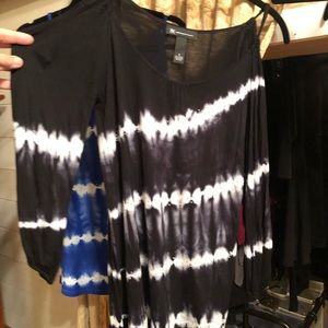 INC off shoulder sexy sz small top